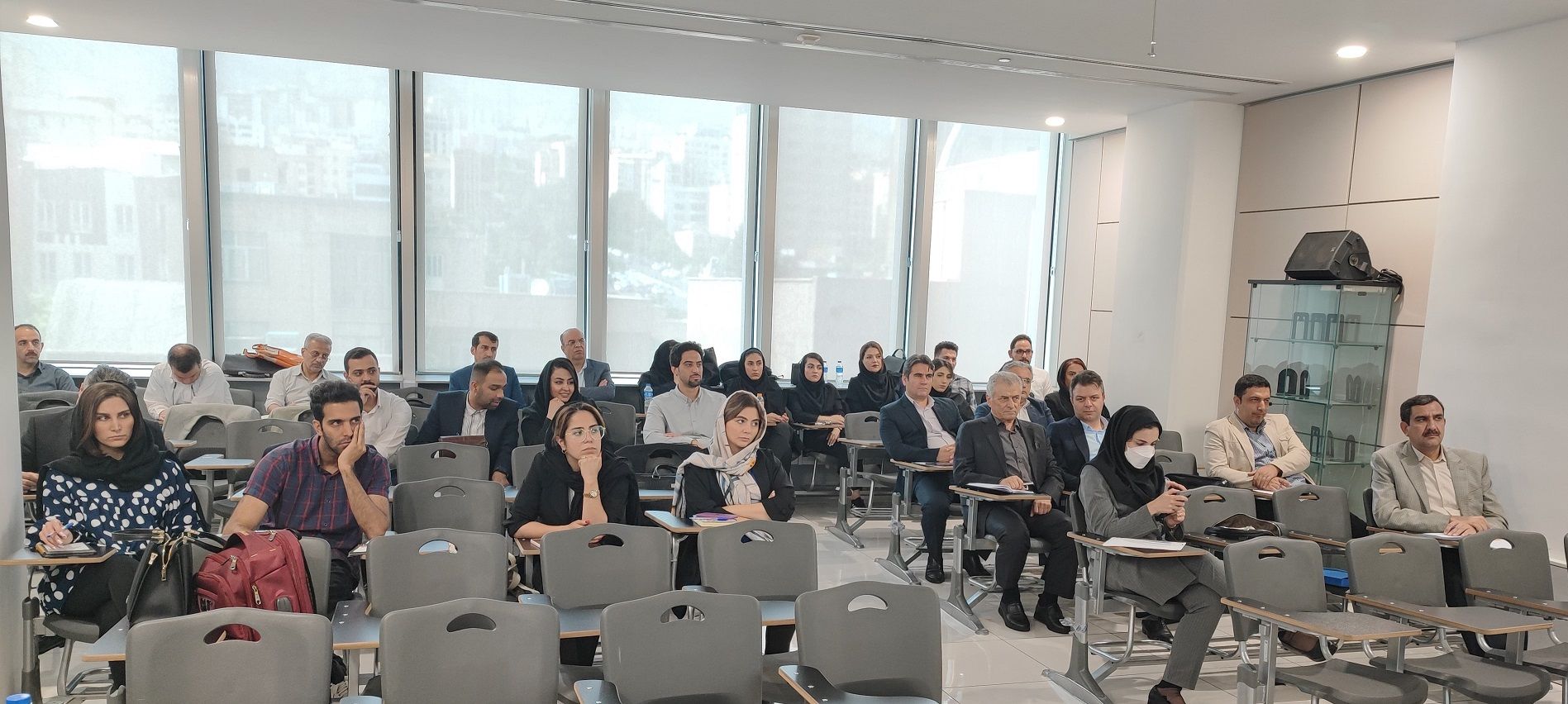 دورههای متوسطه و پیشرفته «مبارزه با پولشویی» با همکاری مرکز مالی ایران برگزار شد دورههای متوسطه و پیشرفته «مبارزه با پولشویی» با همکاری مرکز مالی ایران برگزار شد